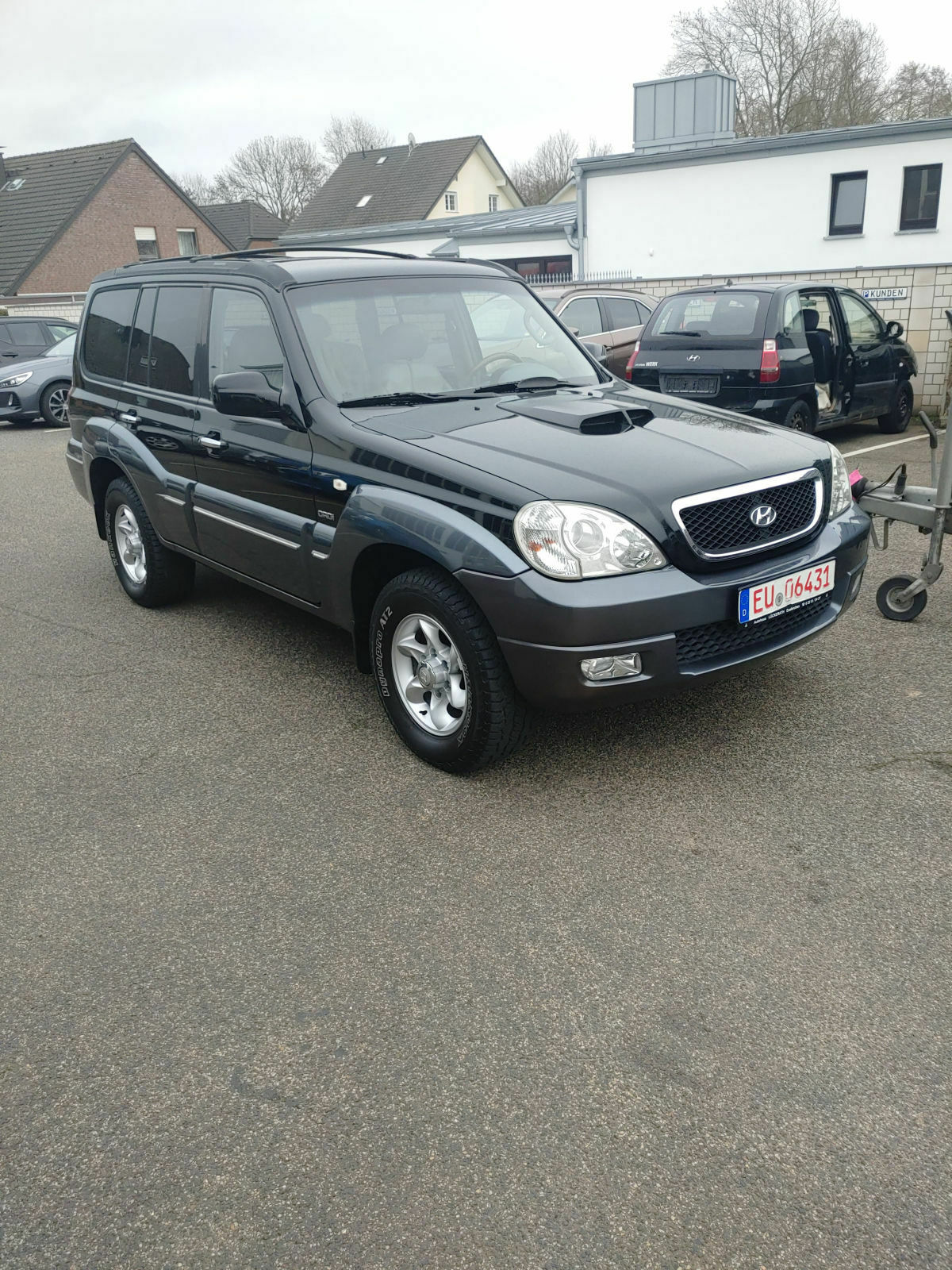 Dodge nitro oder Volvo XC90? ( oder ähnliches...)