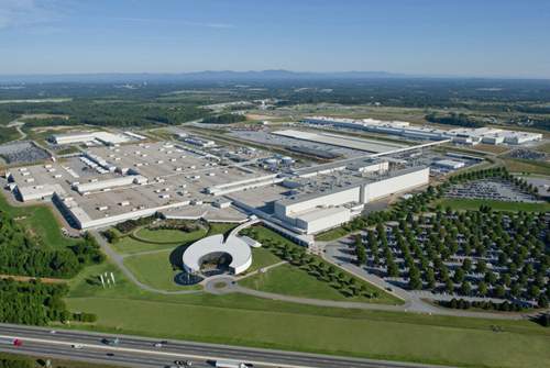 Im BMW-Werk Spartanburg hat BMW rund 10.000 neue Arbeitsplätze geschaffen