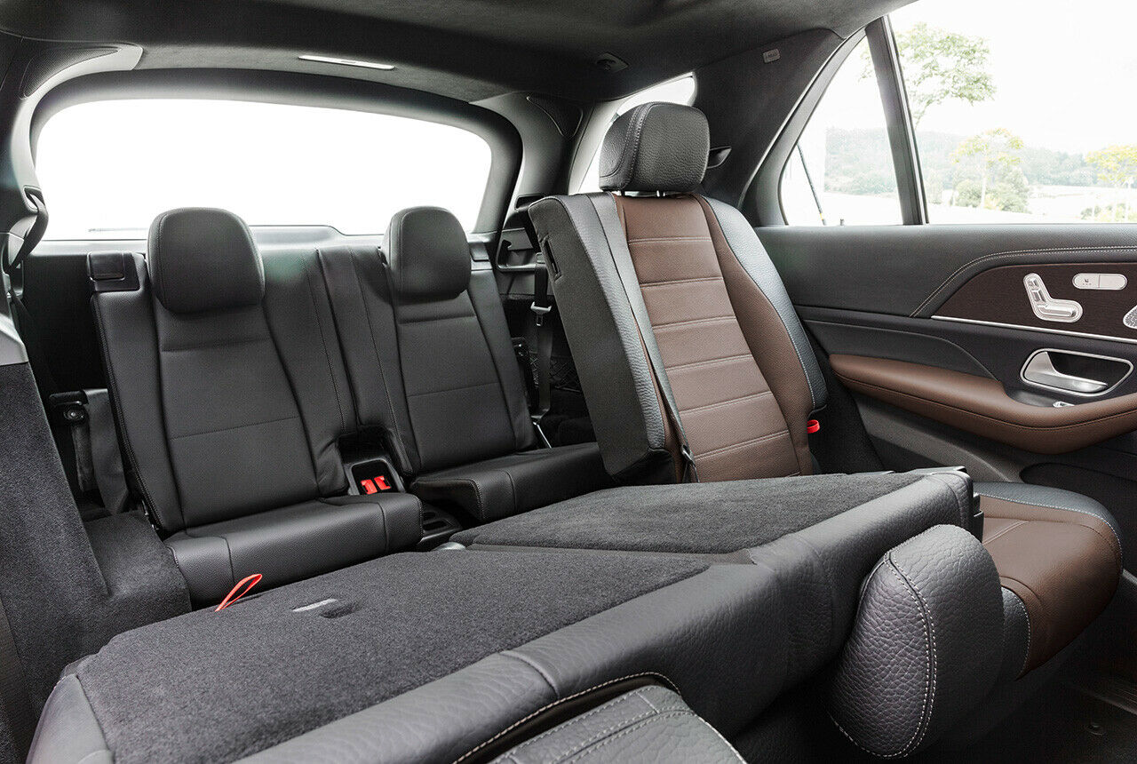Mit der dritten Sitzreihe passen bis zu sieben Personen in den Mercedes GLE