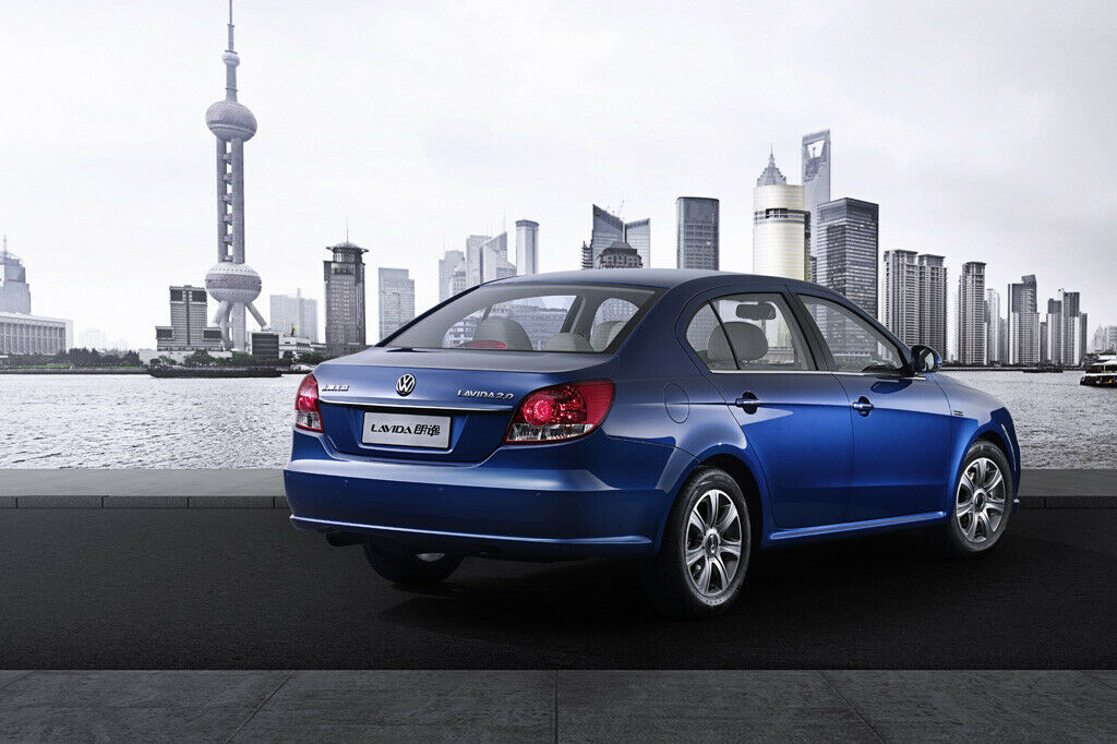 Doppel-Weltpremiere in Beijing: Volkswagen präsentiert New Bora und Lavida