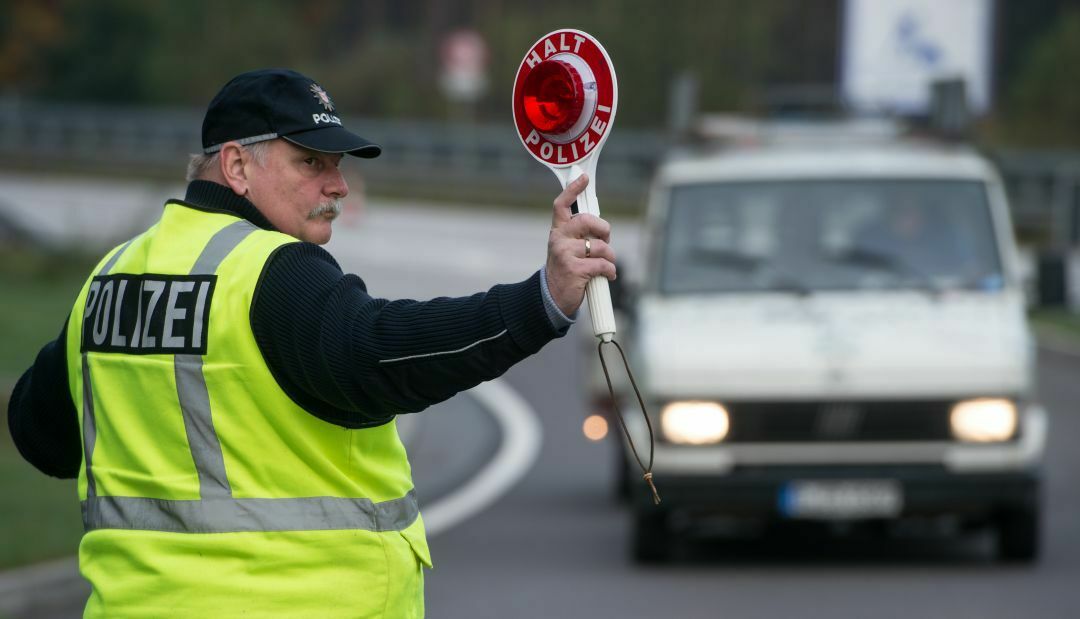 Doppelte Polizeikontrolle
