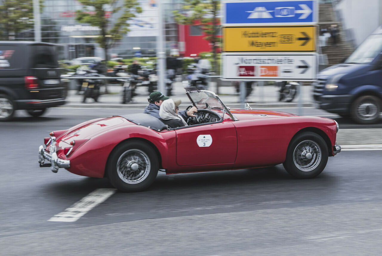Da geht's lang: Oldtimer-Rennen gehören zum Portfolio im Rennkalender