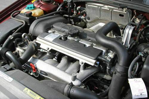 Volvo-cabriolet-c70-560x373-9f2344f6a70a3904