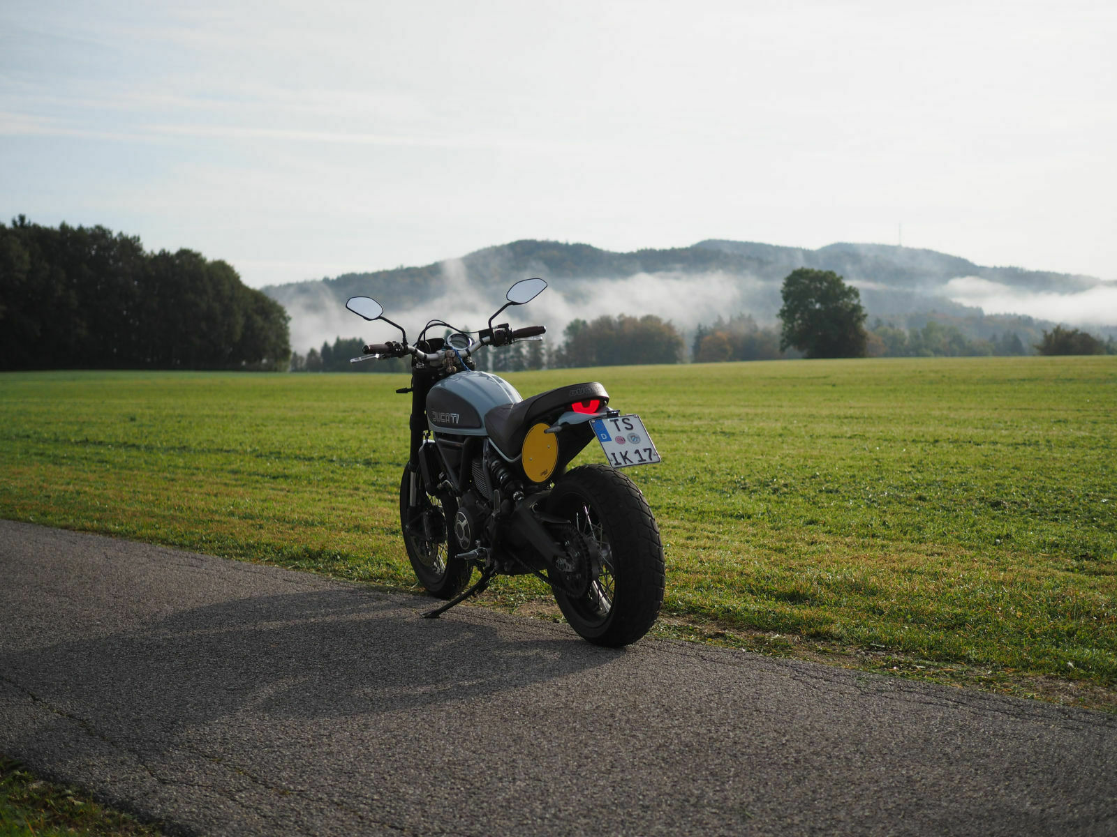 Ducati Café Racer kaufen/warten - oder Sixty2 nehmen? Entscheidungshilfe!