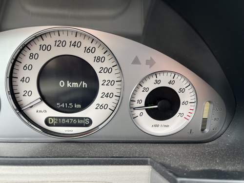 Stadtfahrt nach Autobahn