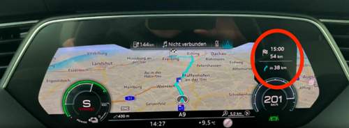 Audi-e-tron-virtual-cockpit-201-kmh