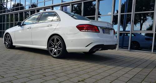 W212