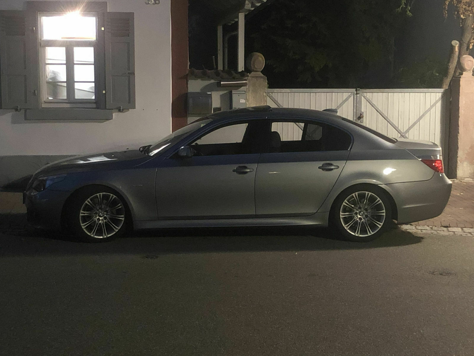 E60 mit Sportpaket und Felgen M135 - Spurverbreiterung