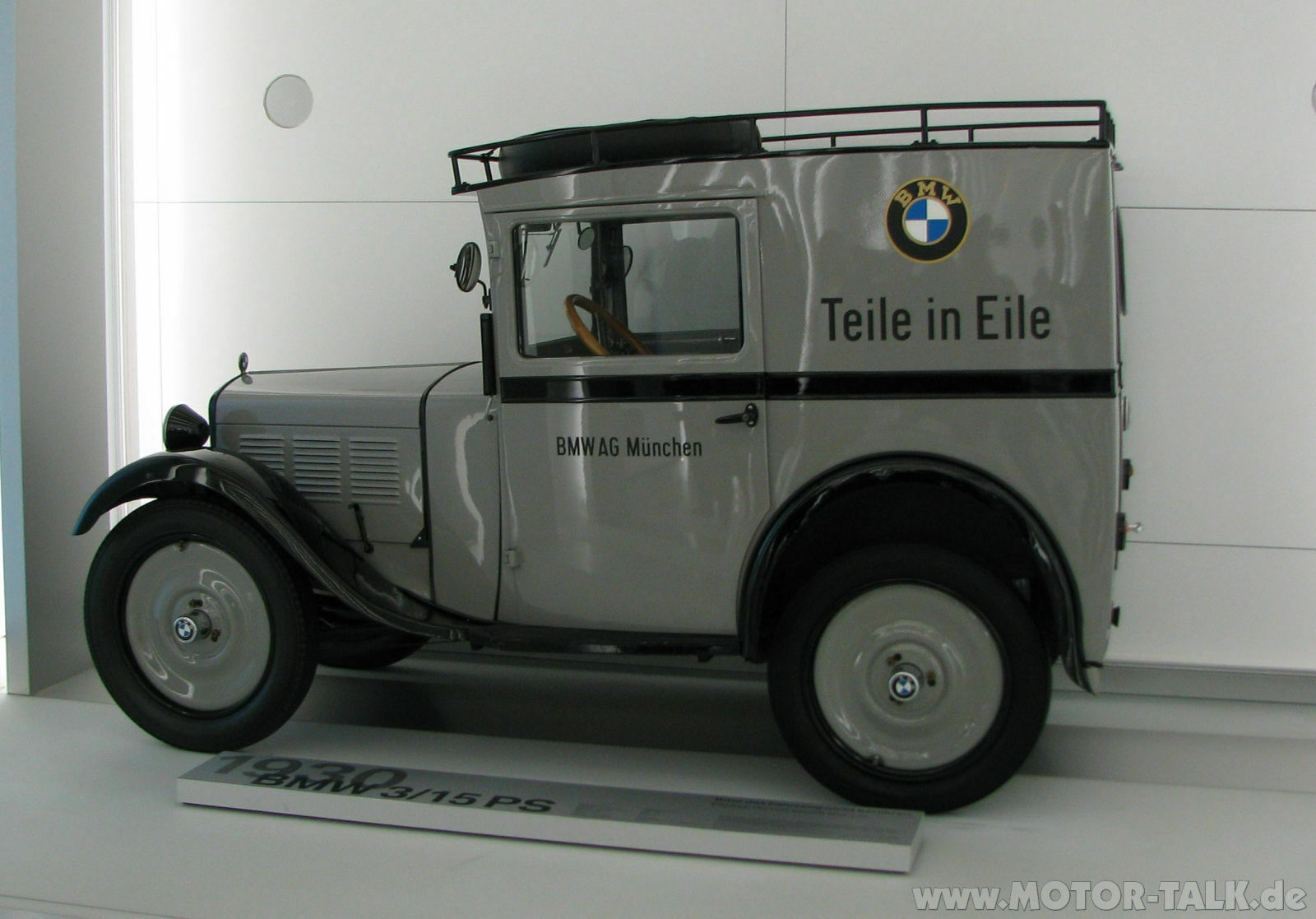 E9X User treffen in der BMW Welt 28.11.09