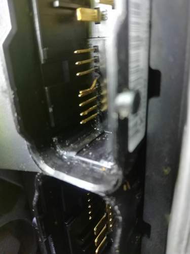Verbogener Pin