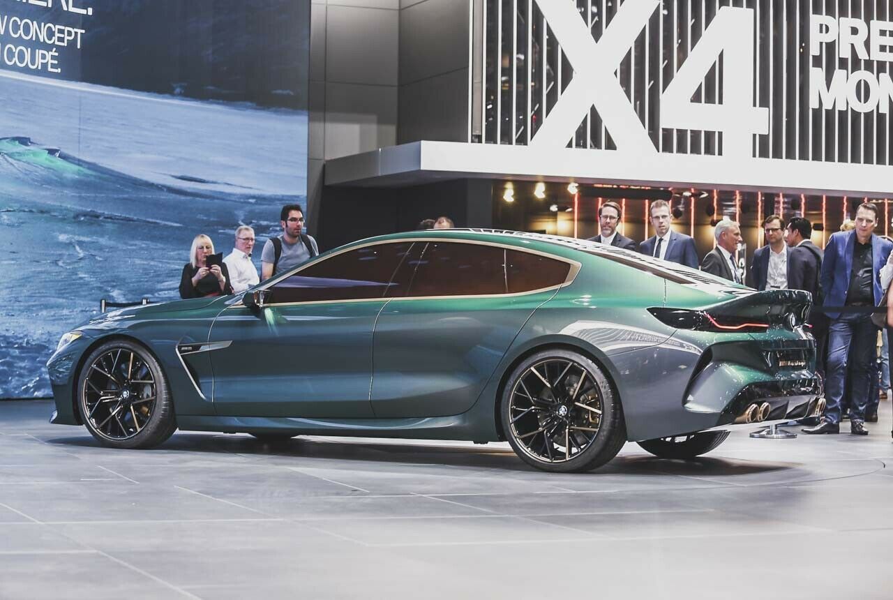 Die Silhouette entspricht vom Grundprinzip der des 8er Coupés, bis zum Serienstart dürften noch Türgriffe hinzukommen