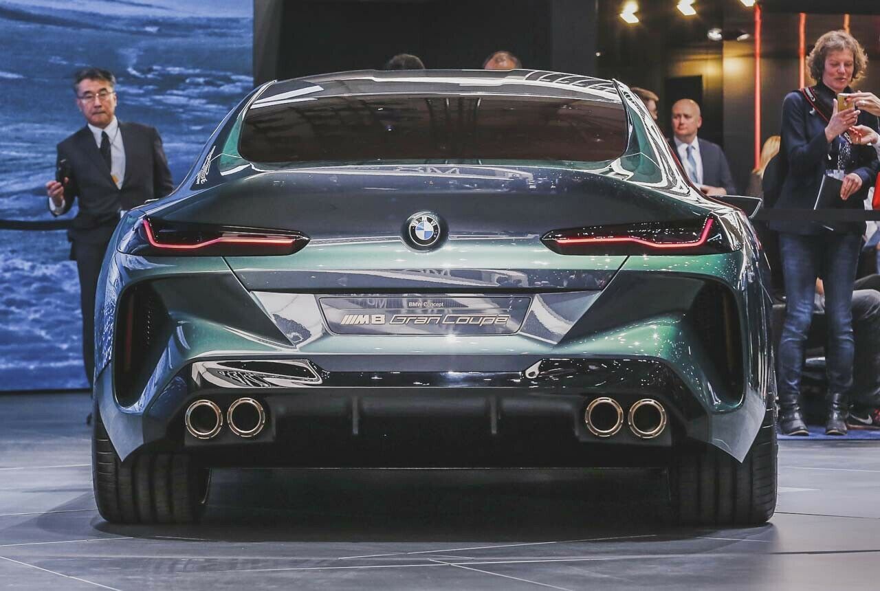 Außen je zwei echte Auspuffendrohre, dazwischen ein Diffusor: So geht M typischerweise bei BMW