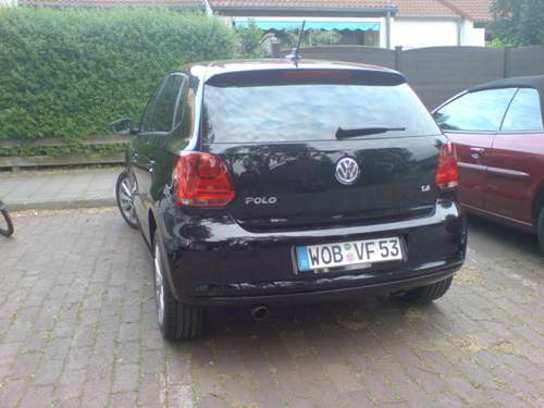 Schwarz hinten