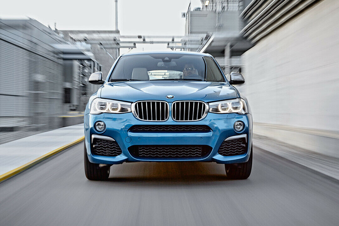 Bei 250 km/h macht die Elektronik des BMW X4 M40i der Beschleunigung ein Ende