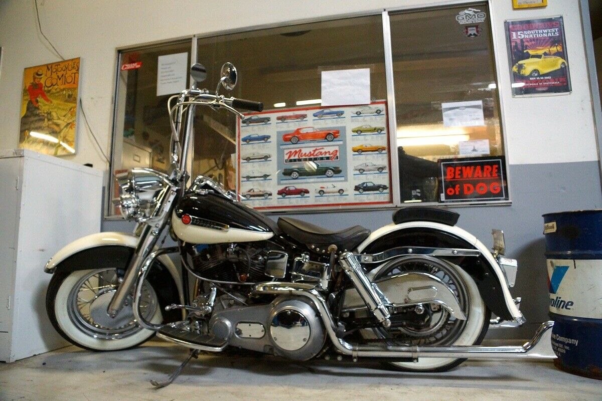 Seltenes Zweirad. Die 1964er Panhard Harley Davidson ist "originale" 99.999 Kilometer gelaufen