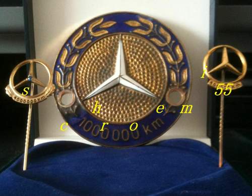Plakette-anstecknadel-1-000000km-signe
