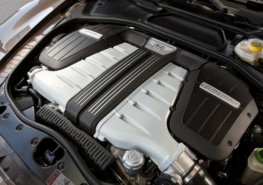 Der W12-Motor leistet 65 PS mehr, insgesamt 625 PS
