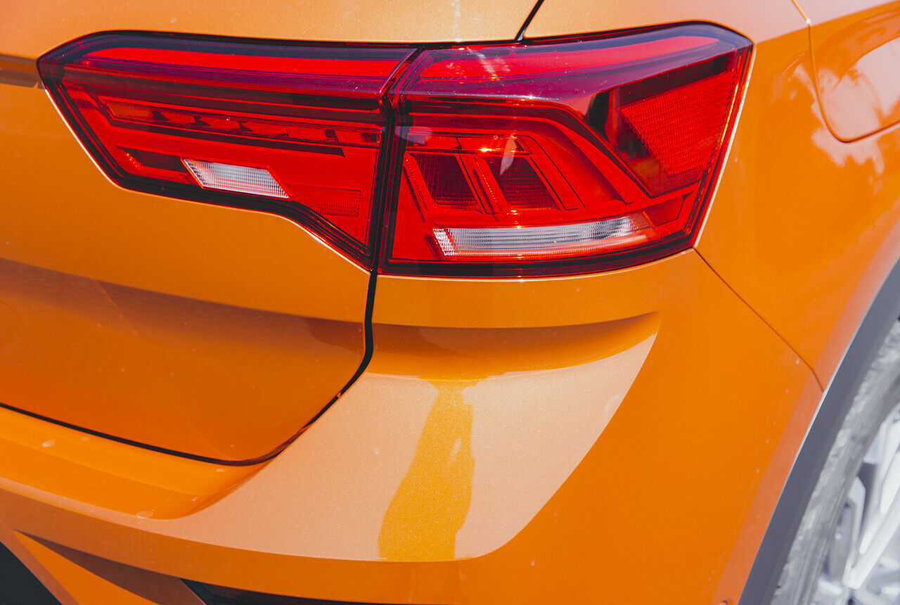 Knallt: "Energetic Orange Metallic" kostet beim VW T-Roc extra