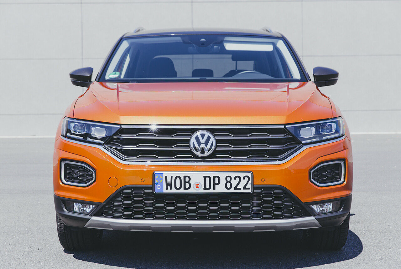 VW weicht beim T-Roc vom üblichen Ausstattungsspektrum ab: Neben der Basis-Version gibt es zwei parallele Varianten mit ähnlichen Möglichkeiten. Sie heißen "Style" und "Sport"
