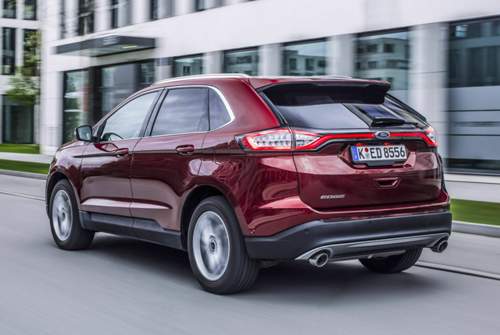 Etwas mehr als 600 Liter Gepäck passen hinter die Heckklappe des Ford Edge. Bei umgelegter Rückbank sind es mehr als 1.800 Liter