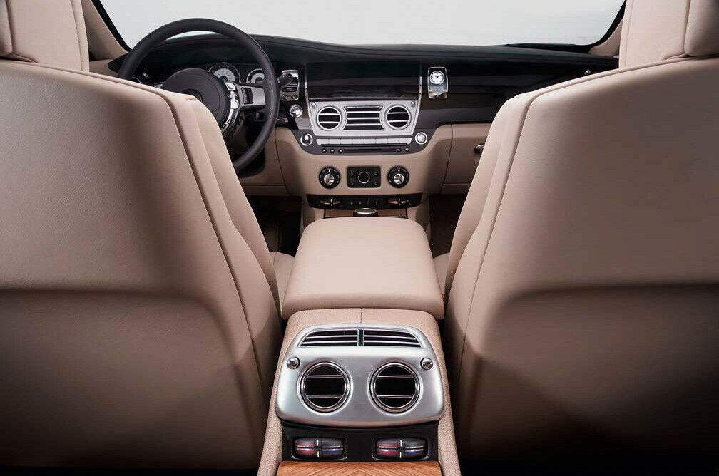 Und so sieht es im Inneren der Luxuslimousine Wraith aus.