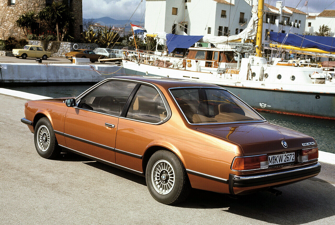 Das BMW 6er Coupé E24 kam 1976 auf den Markt, doch anfangs fehlten Motoren mit Power. Der 630CS war der letzte Oberklasse-Wagen mit Vergaser von BMW
