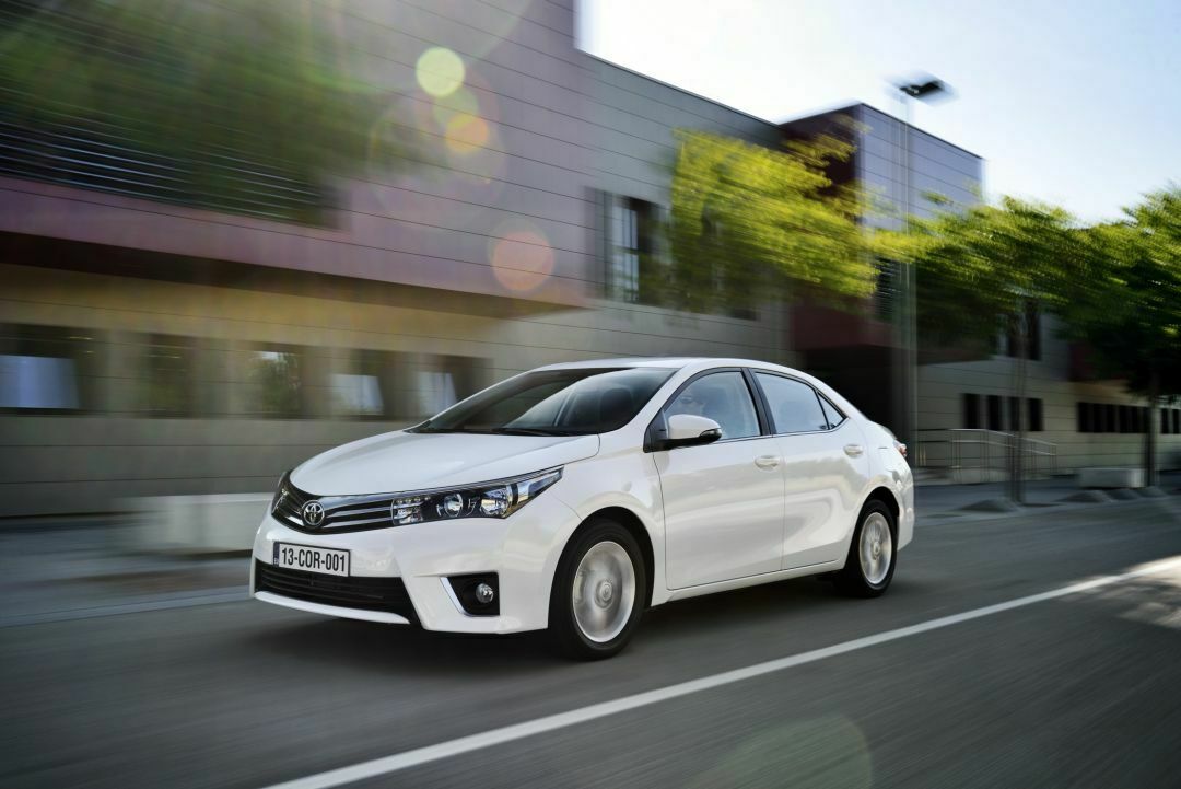 Der Toyota Corolla kommt als Stufenheck-Limousine 2014 nach Deutschland