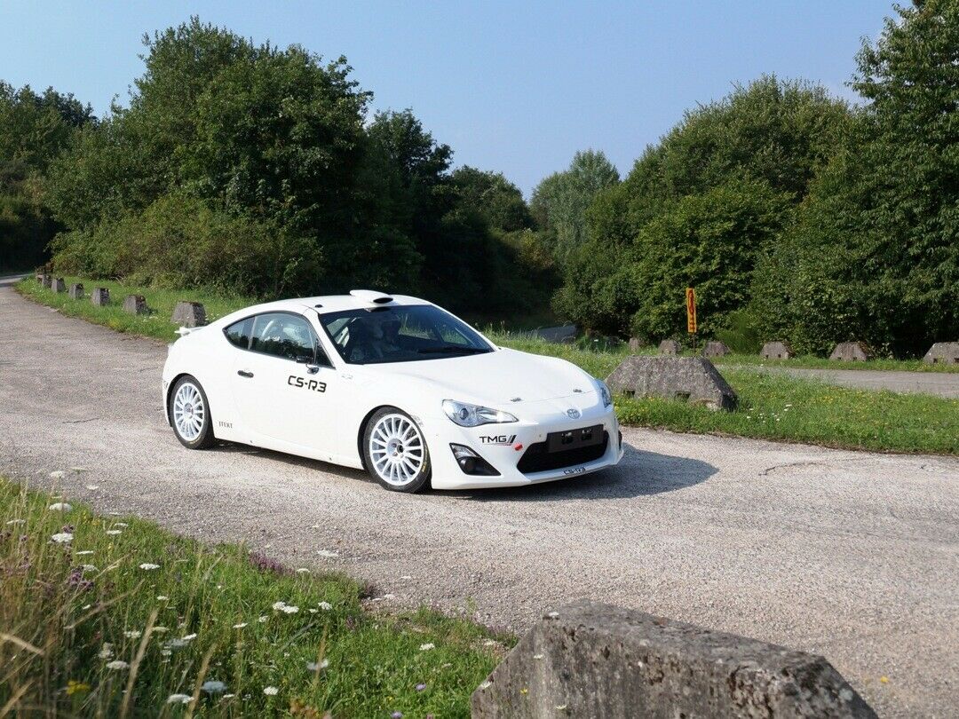 Toyota hat den GT86 für den Rallye-Einsatz optimiert. Der GT86 CS-R3 erfüllt die R3-Regularien der FIA