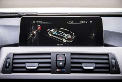 "E-Boost": Beide Motoren leisten gemeinsam 245 PS und 400 Newtonmeter Drehmoment