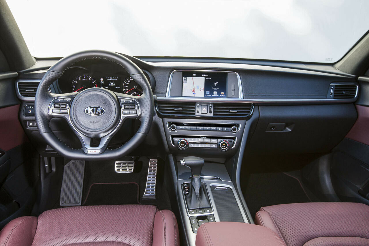 Das Cockpit des Kia Optima Sportswagon
