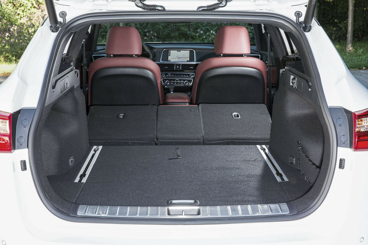 Kia Optima Sportswagon: Ein großer Kofferraum mit kleiner Stufe