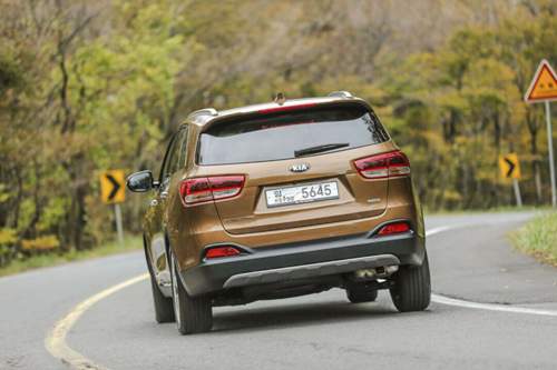Die Heckklappe des Sorento öffnet automatisch, sobald man sich dem Fahrzeug nähert
