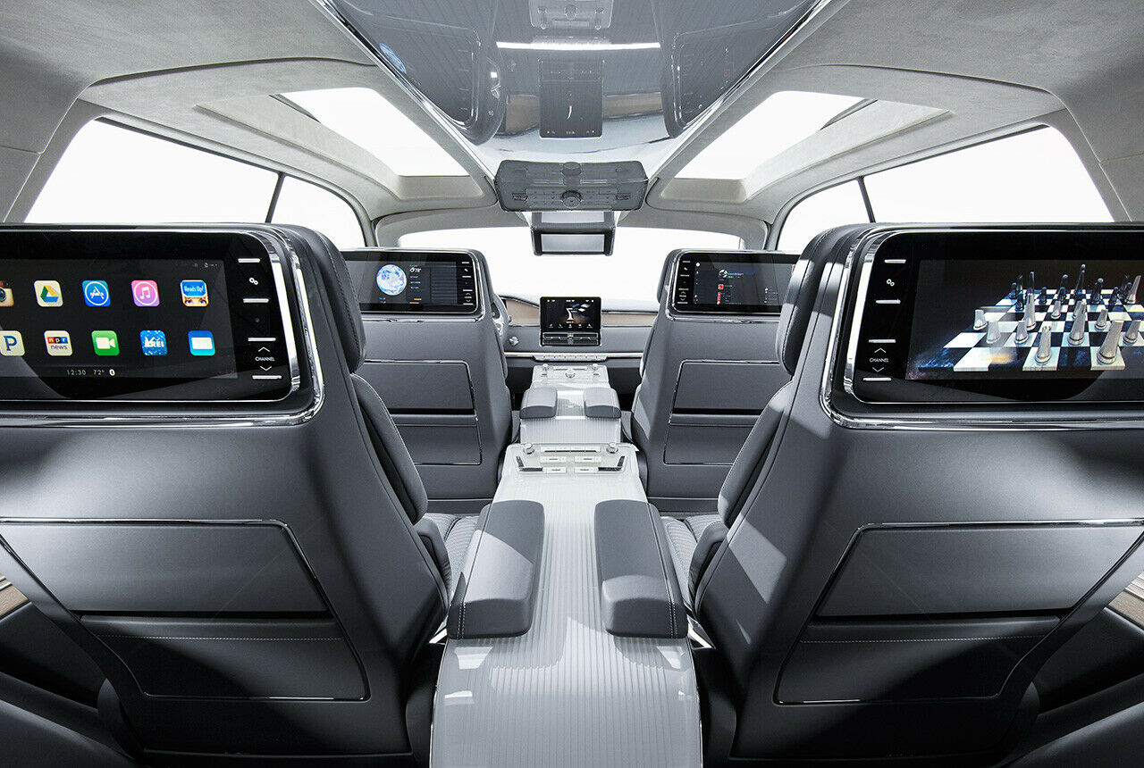 Total digital und jede Menge Platz: Lincoln Navigator Concept, Innenraum