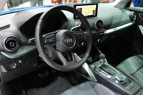Blick ins Cockpit auf dem Genfer Salon: Audi Q2