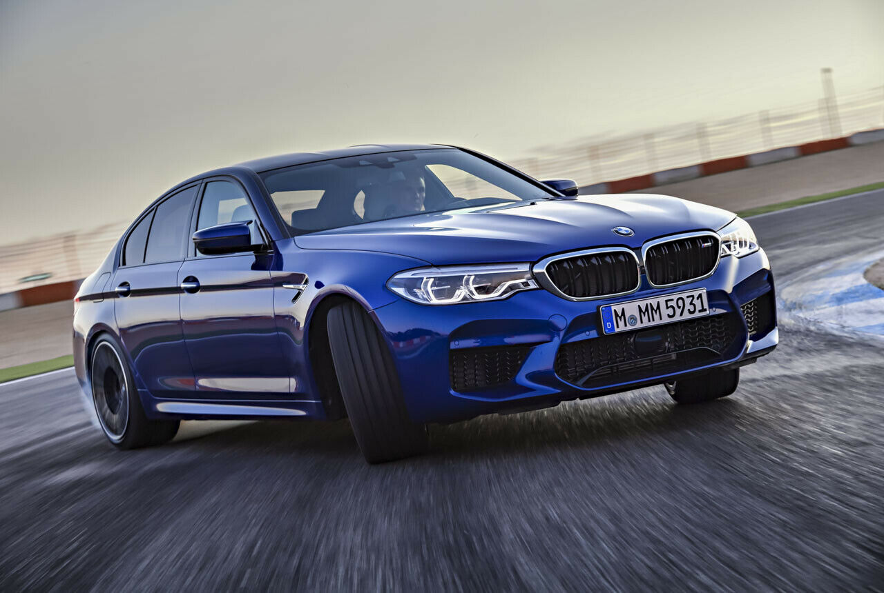 BMW M5 (2018, F90) im Test: Der große Fünfer fährt jetzt mit Allradantrieb vor. Muss er aber nicht: bei Bedarf hängt er die Vorderachse aus