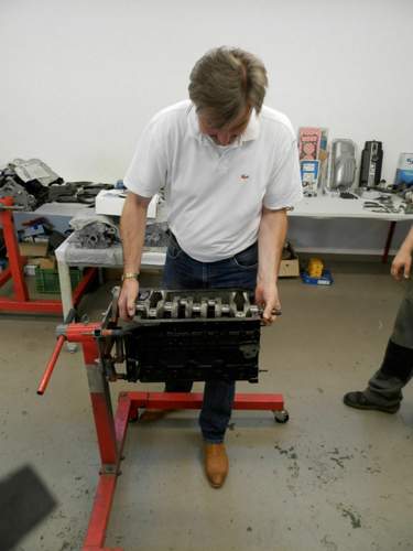 M10B24 Kurbelwelle einbauen 1