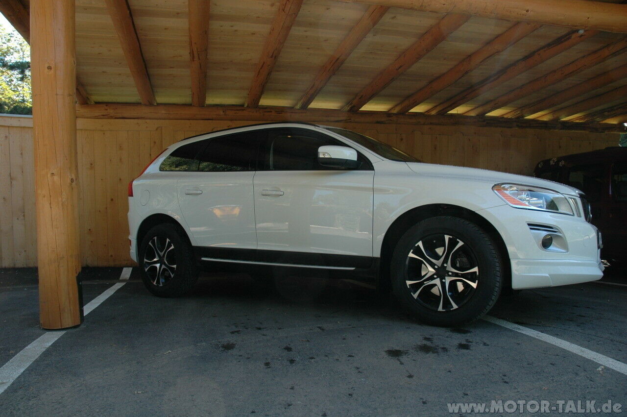 Ein neuer XC 60 in Ösiland on the road
