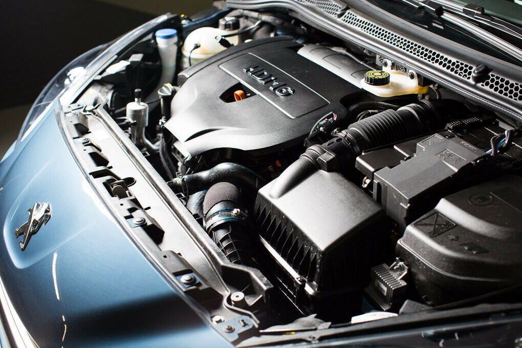 163 PS stark: Der 2,0-Liter-Diesel des RCZ verbraucht laut NEFZ 5,3 Liter Diesel pro 100 Kilometer.