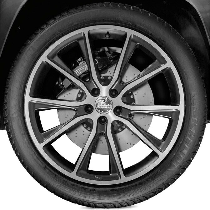 Der VW Amarok steht auf 22-Zoll-Felgen