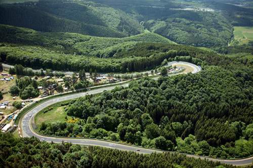 Blick auf das Karussell: Das Verkaufs-Chaos am Ring nimmt kein Ende