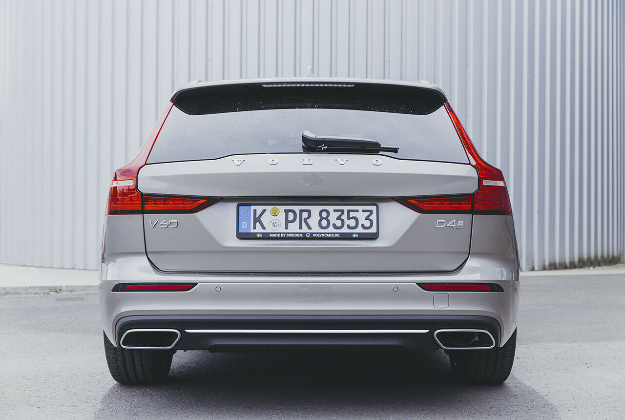Im Technikpaket Plus (1.350 Euro) für den Volvo V60 ist eine automatische Heckklappe enthalten