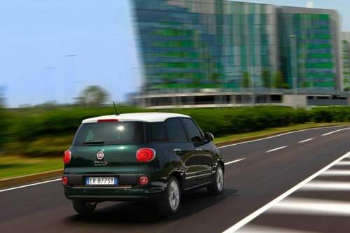 Der Einstiegspreis für den 4,35 Meter langen Fiat 500 L Living wird bei rund 19.000 Euro liegen