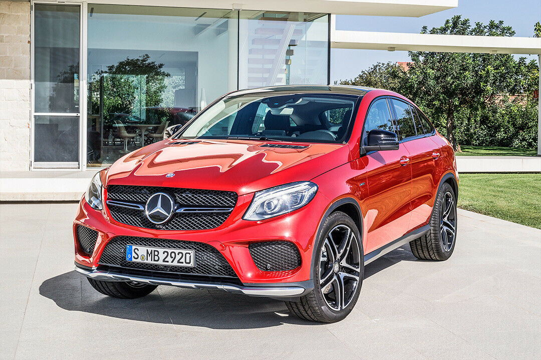 In der AMG-Sport-Version trägt das GLE Coupé mehr Gitter als Blech an der Front