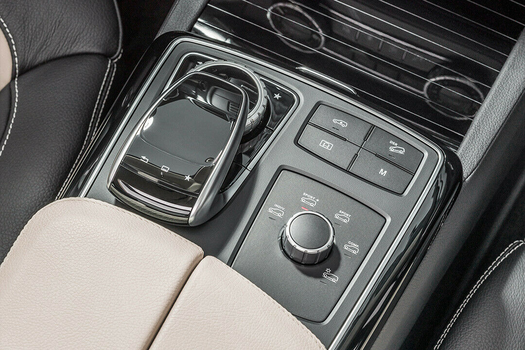 Beim GLE 450 AMG kann der Fahrer aus fünf Fahrmodi wählen