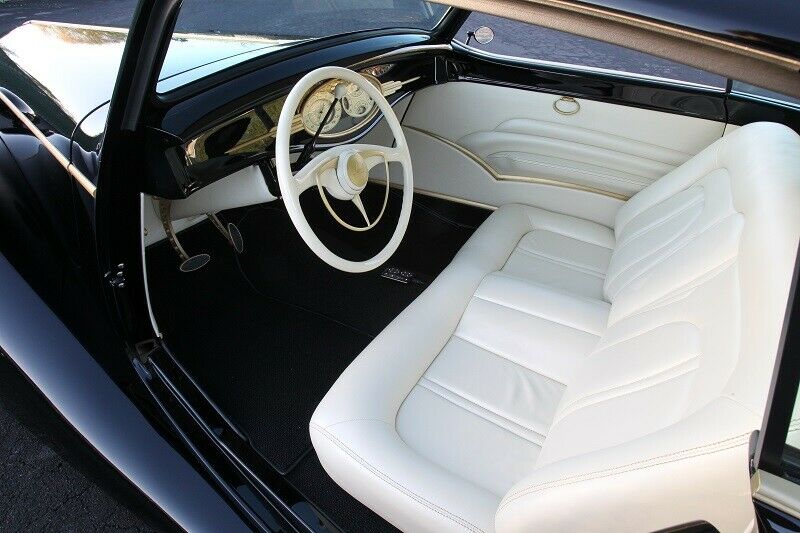 Black Pearl Custom Car von James Hetfield - Innenraum