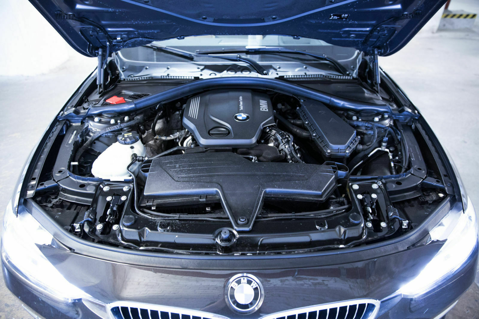 Das ist der "größere" Diesel im 320d (2,0 Liter Hubraum, 190 PS)