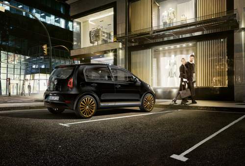 Wie den originalen "Special Bug", gibt es auch den "Special Up" in schwarz mit goldenen Felgen