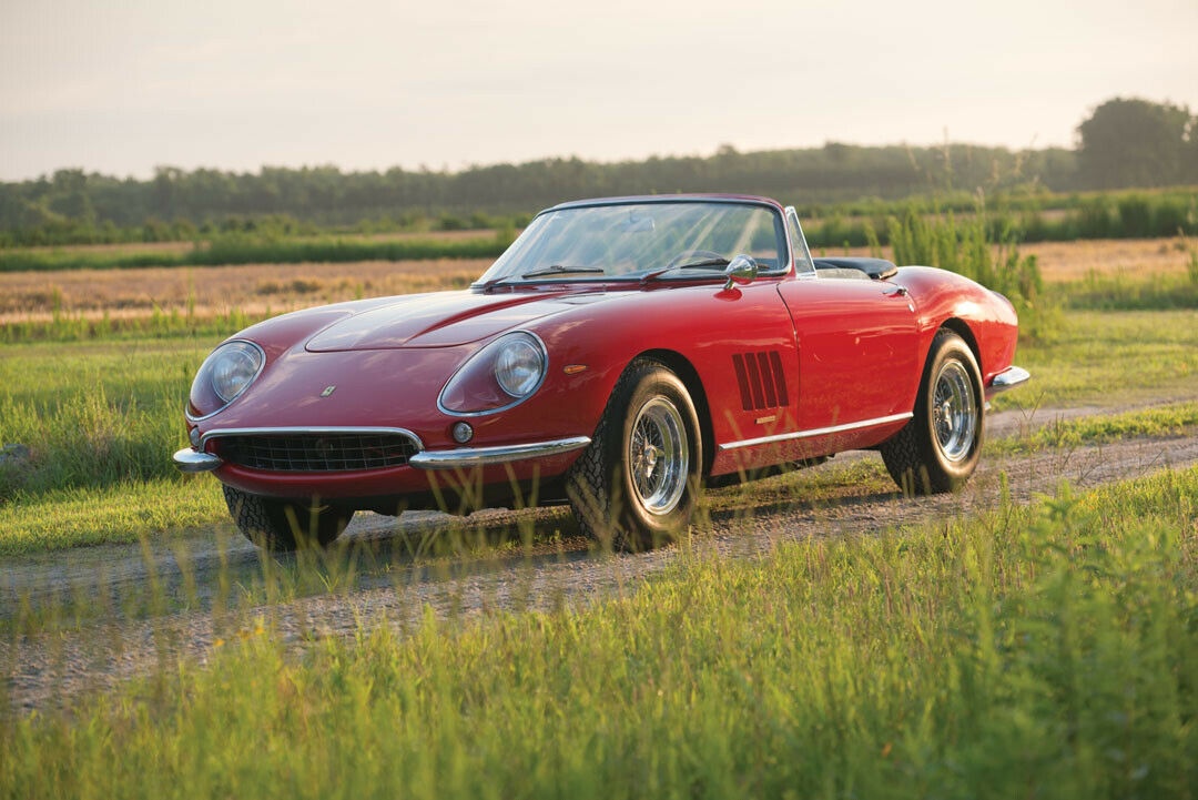 Der 1967 Ferrari 275 GTB/4 N.A.R.T Spyder mit seinen mehr als 300 PS ist das zweitteuerste versteigerte Auto der Welt