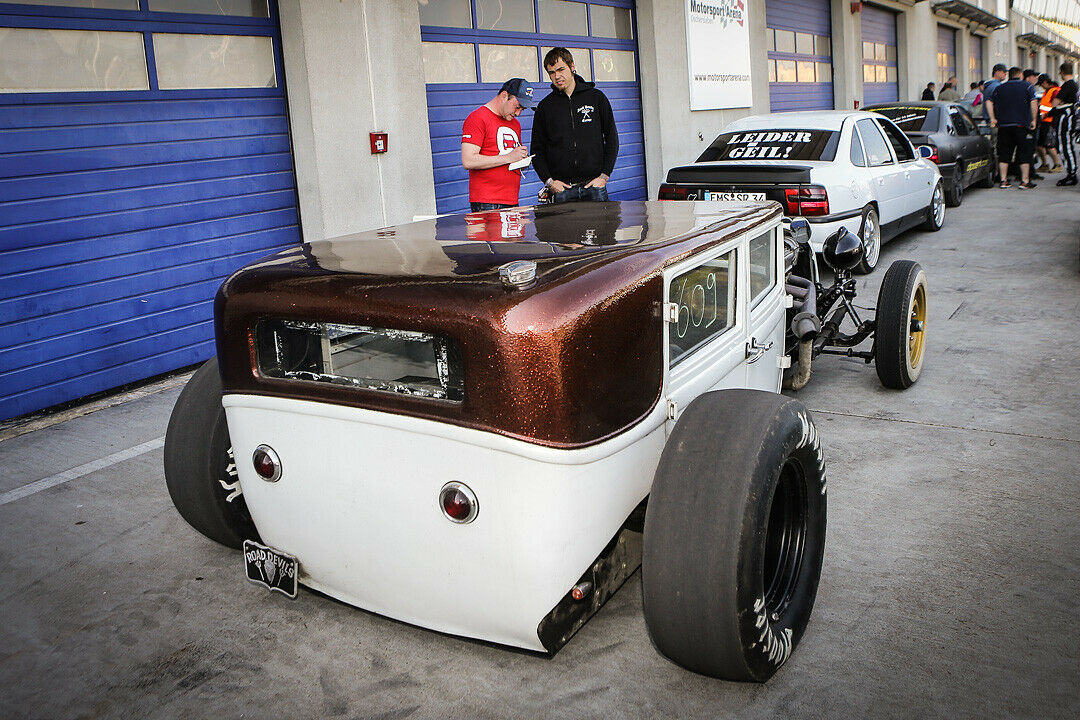 Das vielleicht älteste Auto auf dem Treffen: Die Basis für Christians Hot Rod ist tatsächlich ein Opel: ein 18 B von 1931