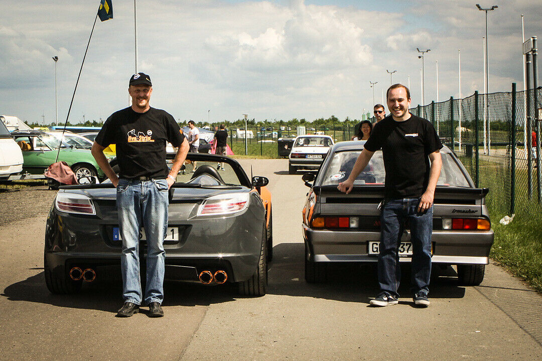 "Alte Bekannte": Ich treffe Tony aus Schweden mit seinem GT. Schon im letzten Jahr traf MOTOR-TALK ihn in Oschersleben